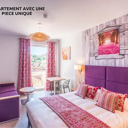 Et Les Flots Bleus 4*