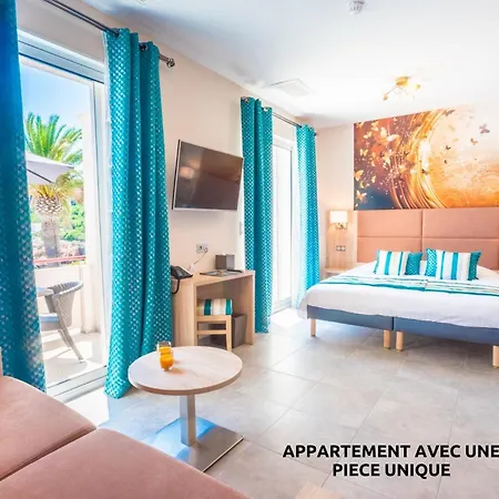 Et Les Flots Bleus Apart-hotel