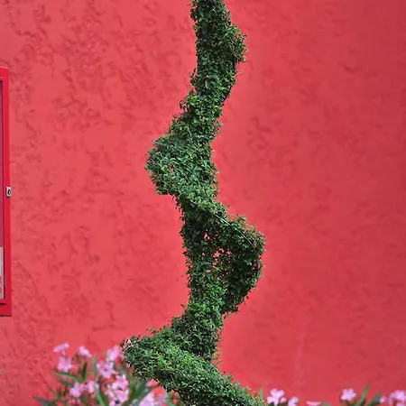 Et Les Flots Bleus Apart-hotel 4*