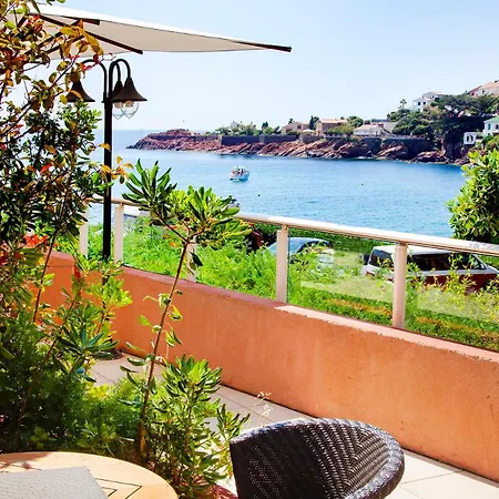 Et Les Flots Bleus Apart-hotel Saint-Raphaël