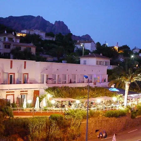 Et Les Flots Bleus Apart-hotel