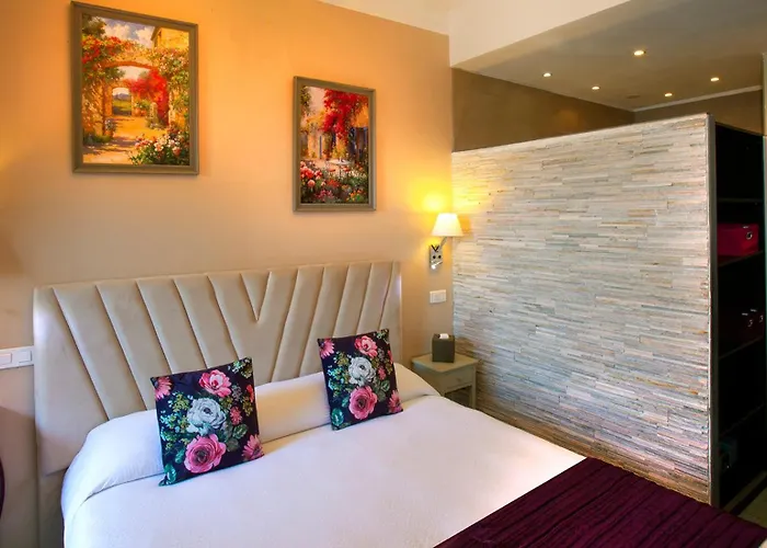 Et Les Flots Bleus Aparthotel 4*