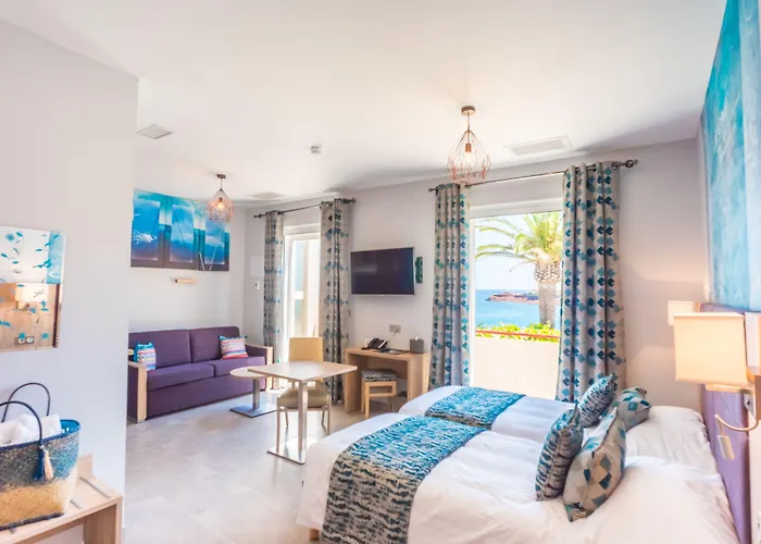 Et Les Flots Bleus 4* Saint-Raphaël