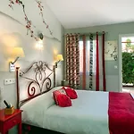 Et Les Flots Bleus 4* Saint-Raphael (Var)