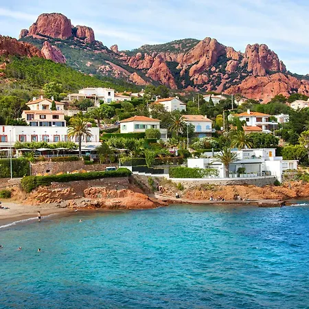 Et Les Flots Bleus Apart Otel Saint-Raphaël