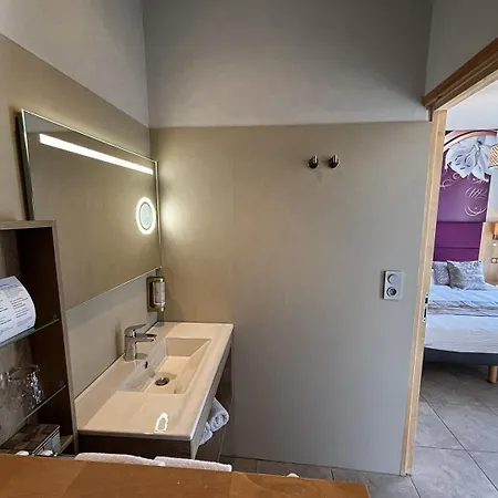 Et Les Flots Bleus Apart-hotel 4*