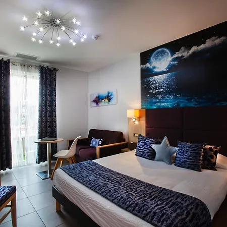 Apart-hotel Et Les Flots Bleus