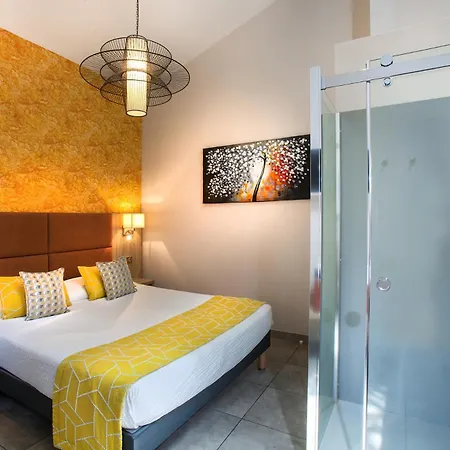 Et Les Flots Bleus 4* Saint-Raphaël