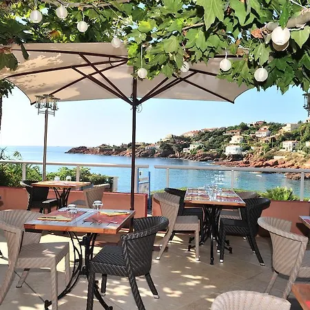 Apart Otel Et Les Flots Bleus