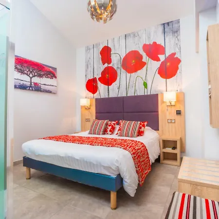Aparthotel Et Les Flots Bleus