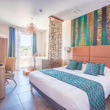 Aparthotel Et Les Flots Bleus