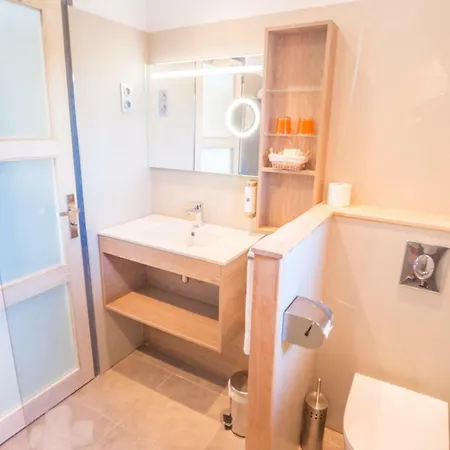 Et Les Flots Bleus Aparthotel 4*
