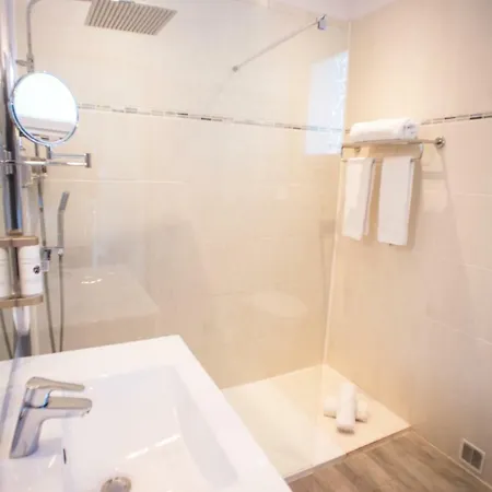 Aparthotel Et Les Flots Bleus Saint-Raphael (Var)