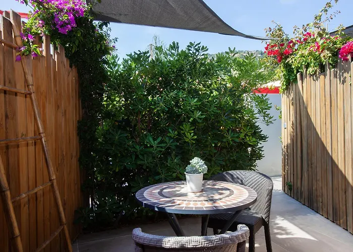 Aparthotel Et Les Flots Bleus 4*