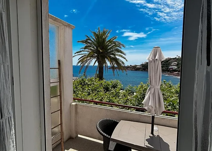 Et Les Flots Bleus 4* Saint-Raphaël