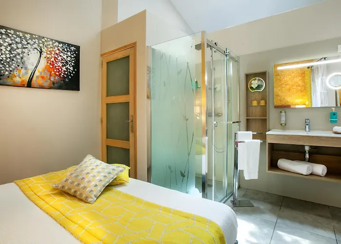 Et Les Flots Bleus Saint-Raphaël