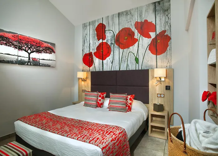 Aparthotel Et Les Flots Bleus