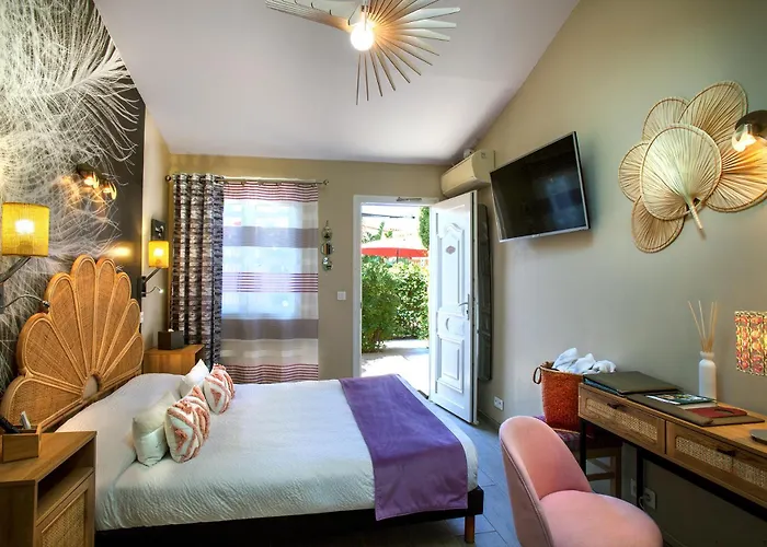 Et Les Flots Bleus Aparthotel Saint-Raphaël