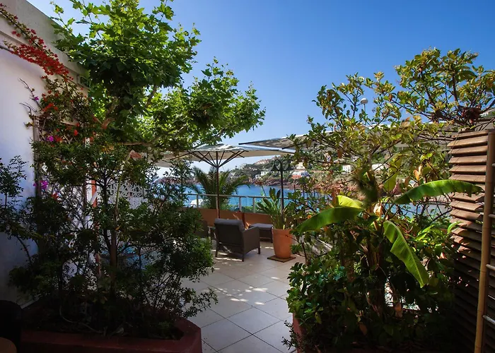 Apartahotel Et Les Flots Bleus 4*