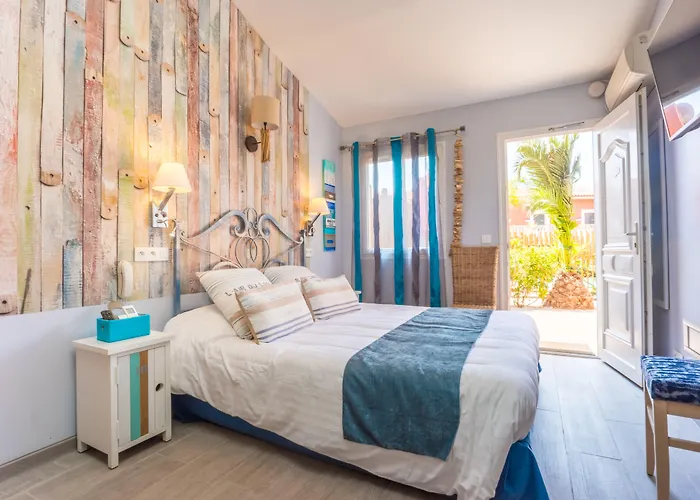 Et Les Flots Bleus מלון דירות Saint-Raphaël