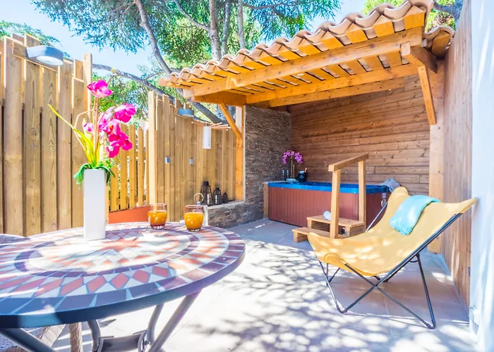 Et Les Flots Bleus 4*