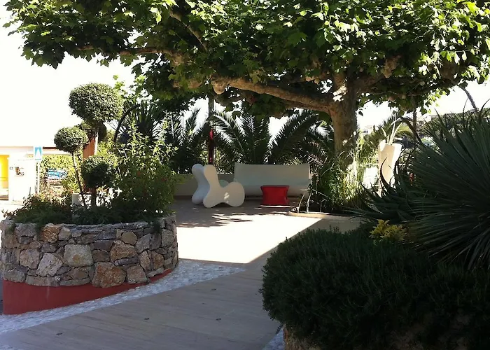 Et Les Flots Bleus Apartahotel 4*